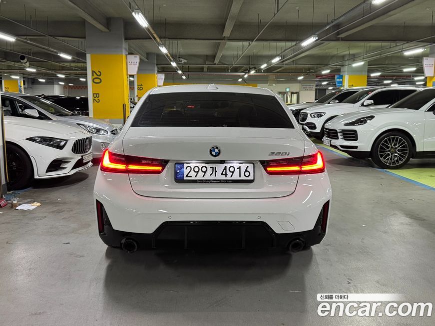 BMW 3-Series 320i M Sport, 2024