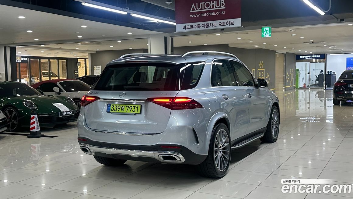 Mercedes-Benz GLE-Class GLE450 4MATIC AMG Line, 2025