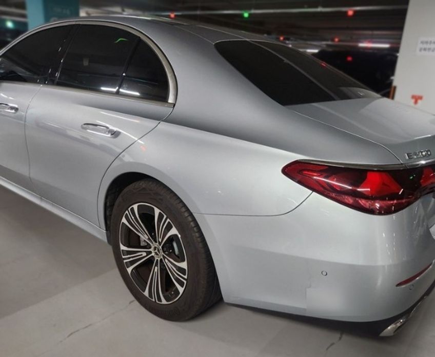 Mercedes-Benz E-Class E200 Avantgarde, 2024
