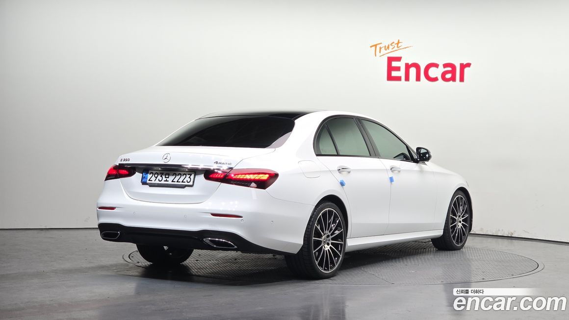 Mercedes-Benz E-Class E350 4MATIC AMG Line, 2023