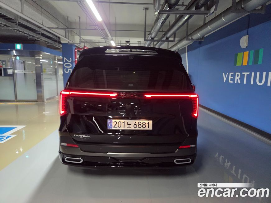 Kia Carnival 7-Seater Gravity, 2025