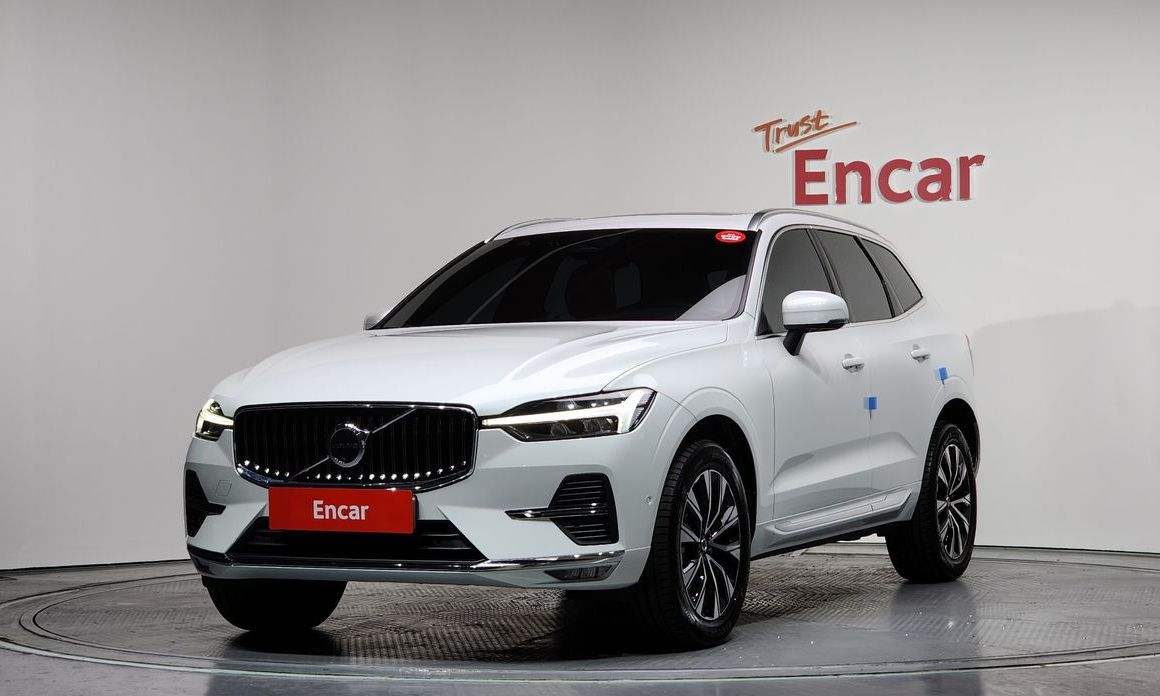 Volvo XC60 B5 Ultimate Bright, 2024