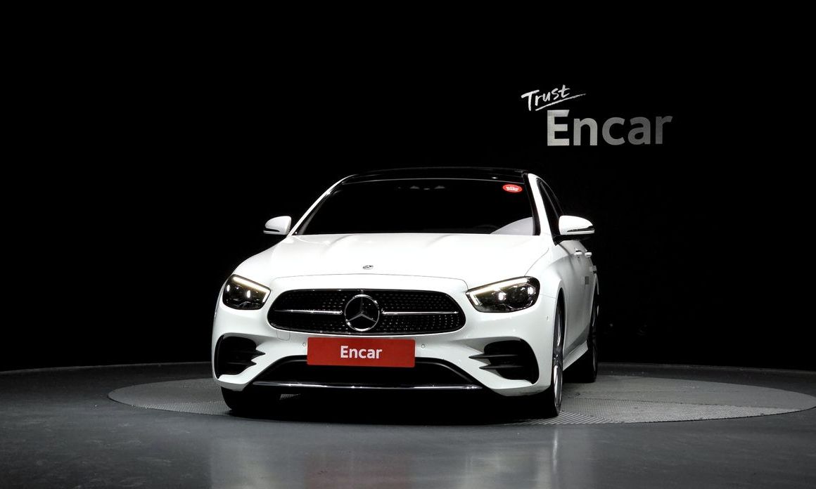 Mercedes-Benz E-Class E350 4MATIC AMG Line, 2022
