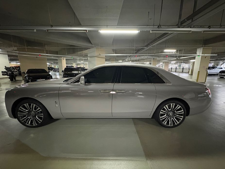 Rolls-Royce Ghost 6.7 V12, 2022