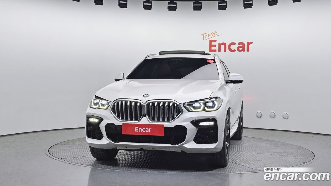 BMW X6 xDrive40i M Sport, 2021