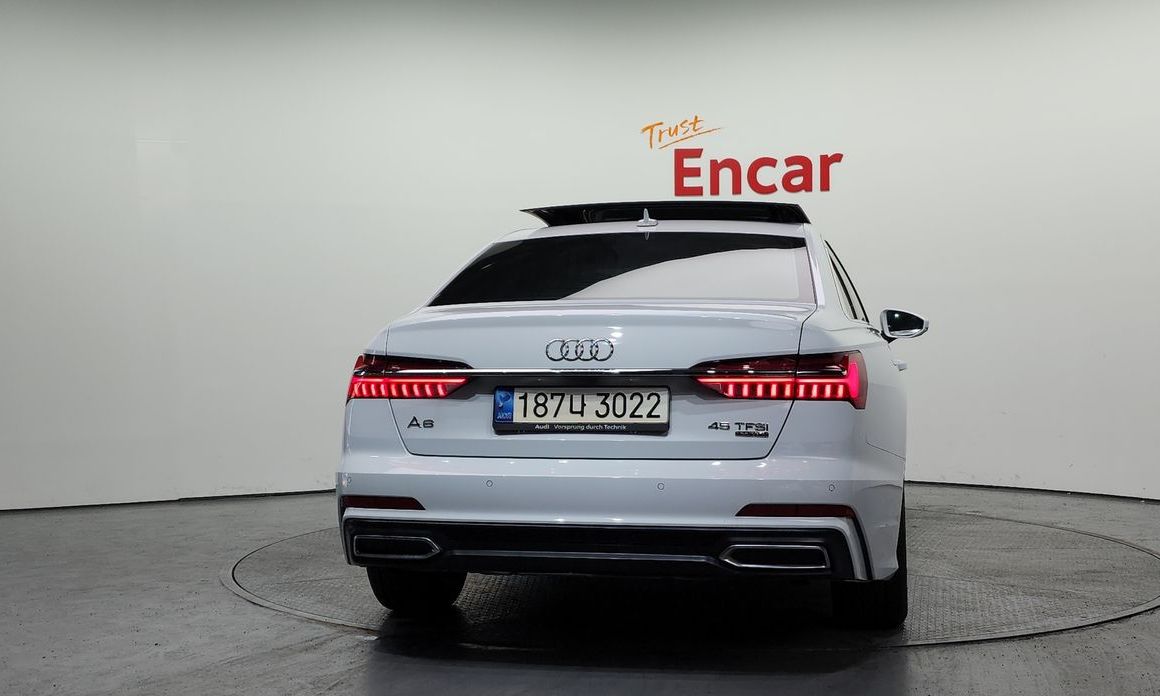 Audi A6 45 TFSI Quattro Premium, 2022