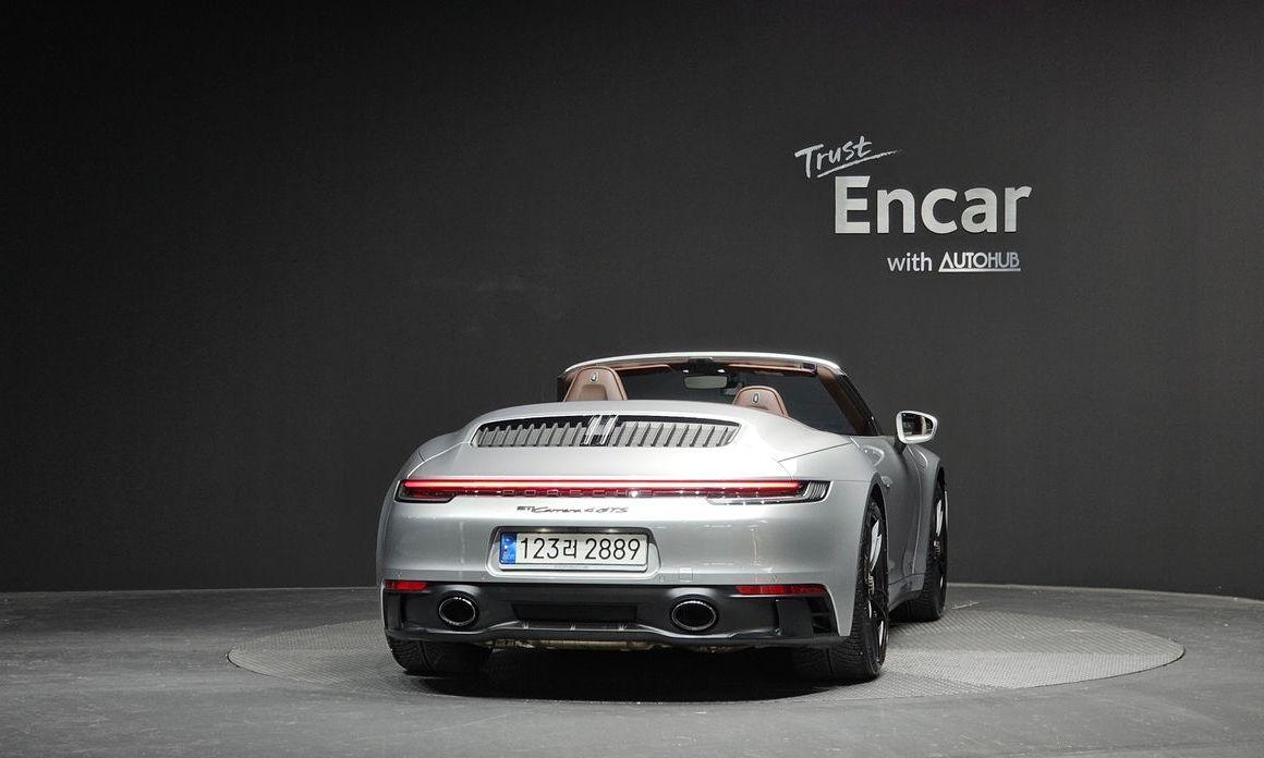 Porsche 911 Carrera 4 GTS Cabriolet, 2022