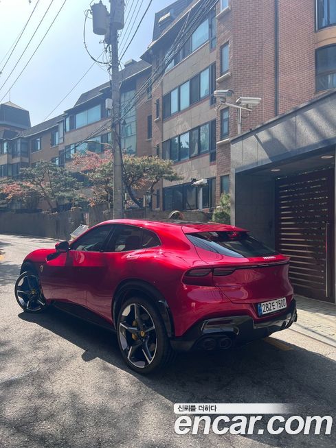 Ferrari Purosangue 6.5 V12, 2025