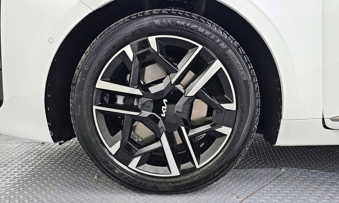 Kia K8 2.5 Gasoline 2WD, 2025
