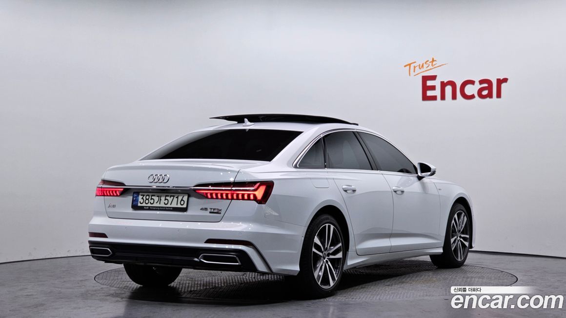 Audi A6 45 TFSI Quattro Premium, 2022
