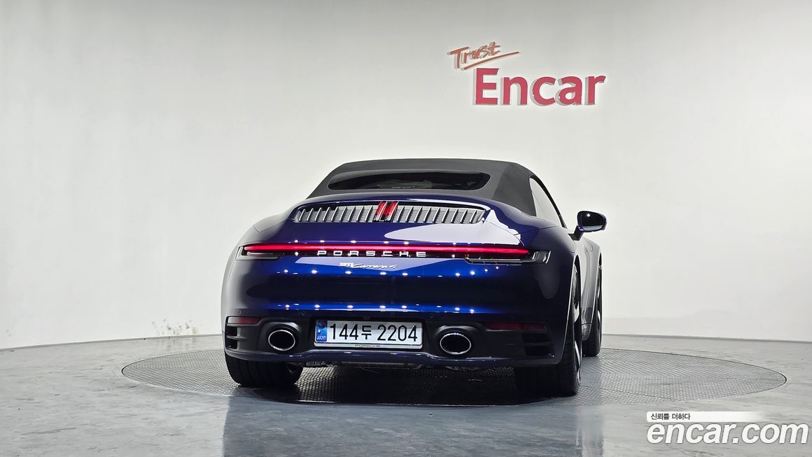 Porsche 911 Carrera 4 Cabriolet, 2024