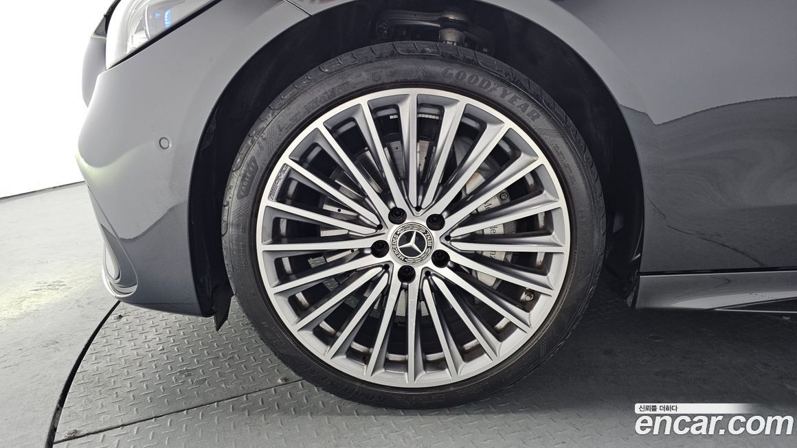 Mercedes-Benz C-Class C300 AMG Line, 2022