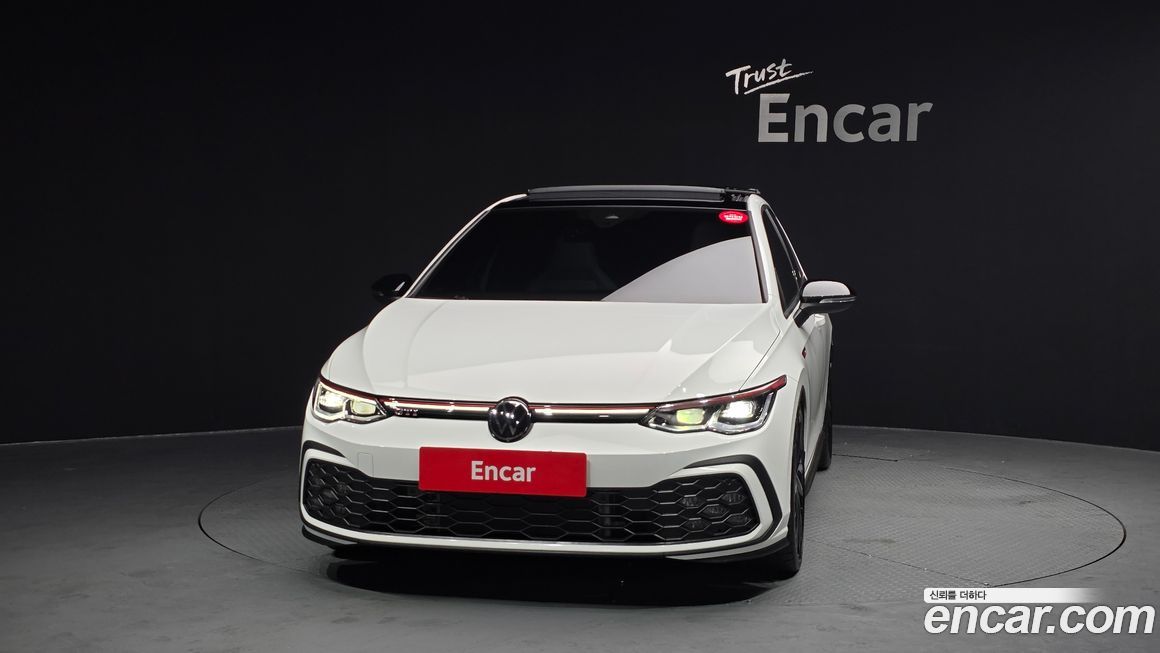 Volkswagen Golf 2.0 GTI, 2024