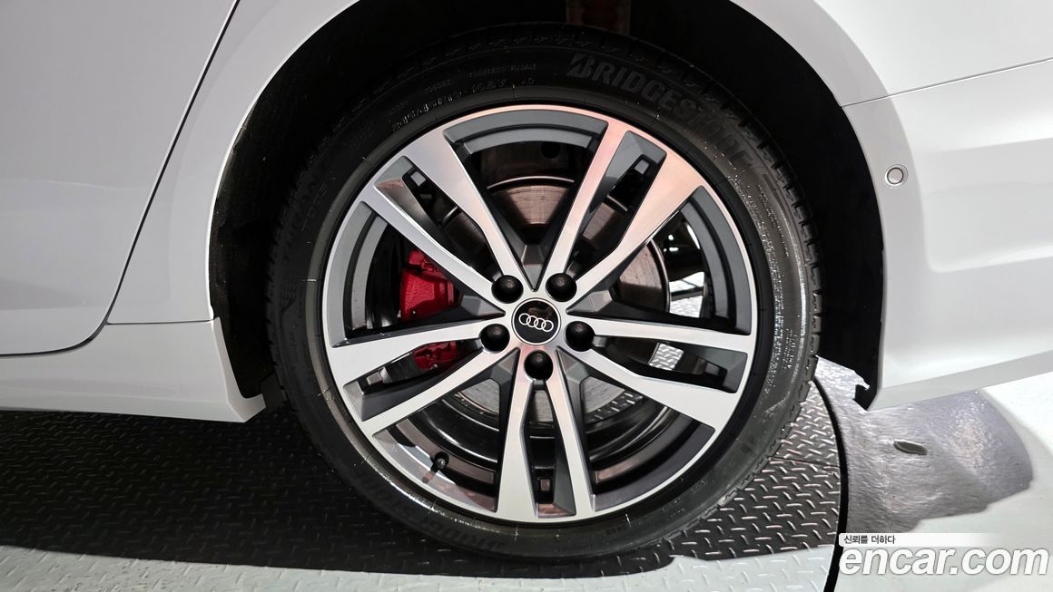 Audi A6 45 TFSI Quattro Premium, 2023