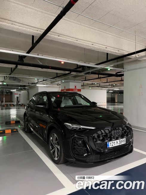 Audi Q5 40 TDI Quattro S Line Black Edition, 2025