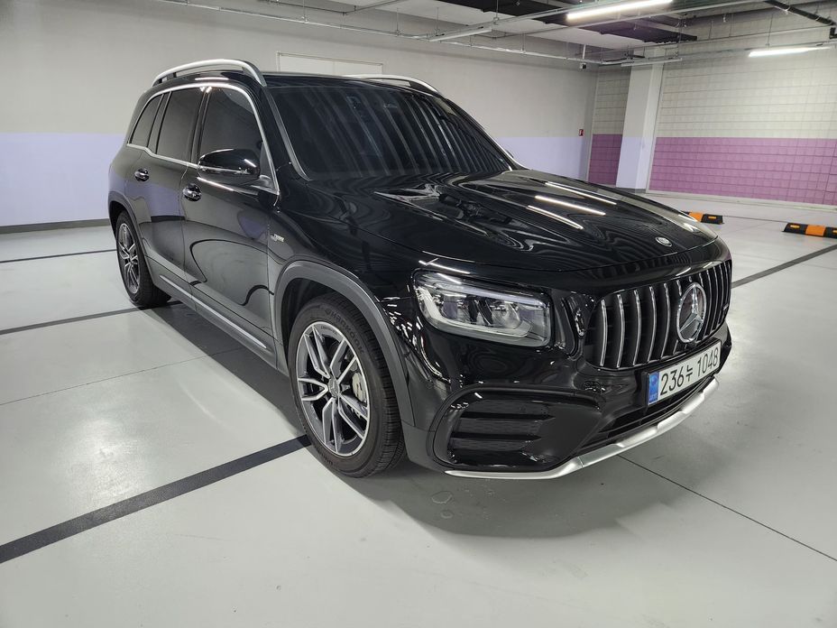 Mercedes-Benz GLB-Class AMG GLB35 4MATIC, 2025