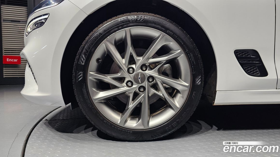 Genesis G70 Gasoline 2.0T 2WD, 2022