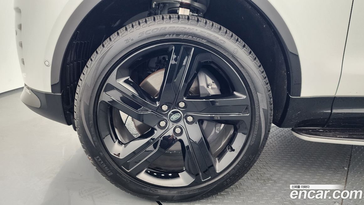 Land Rover Discovery P360 Dynamic HSE, 2025