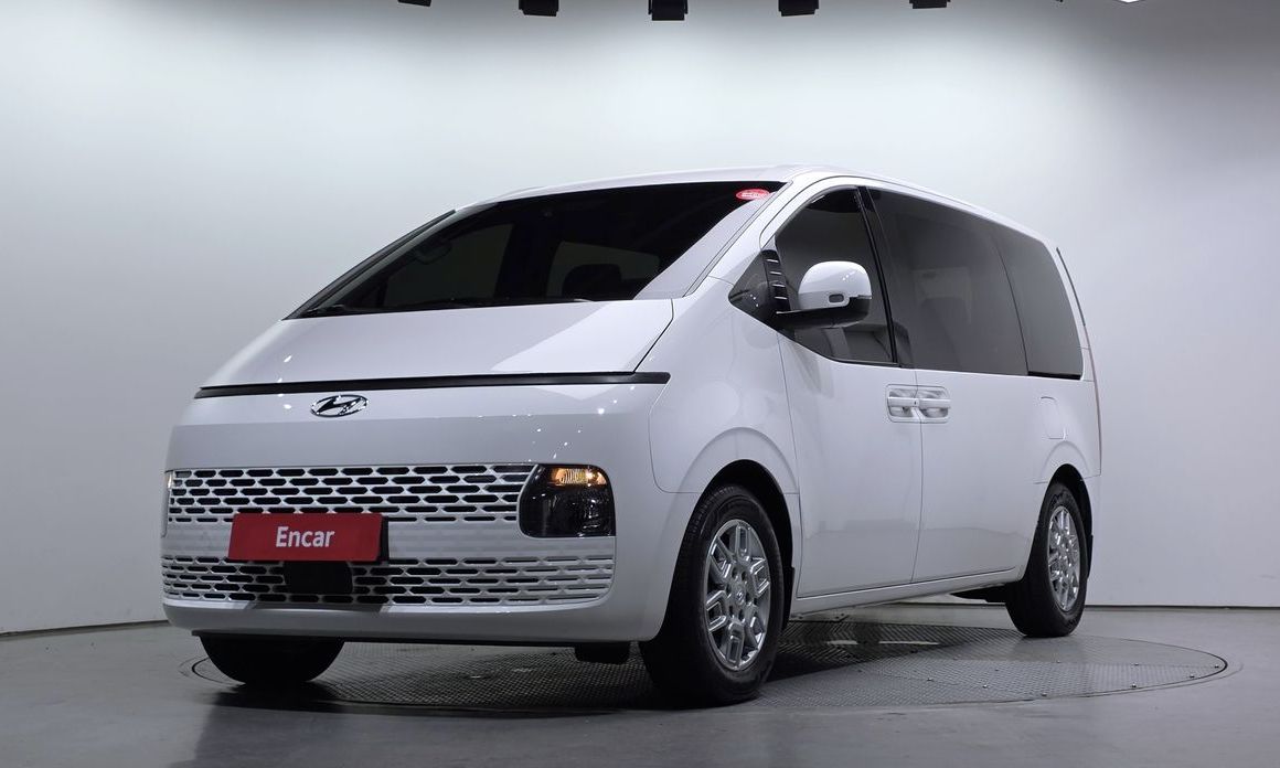 Hyundai Staria Tourer 9-Seater, 2024