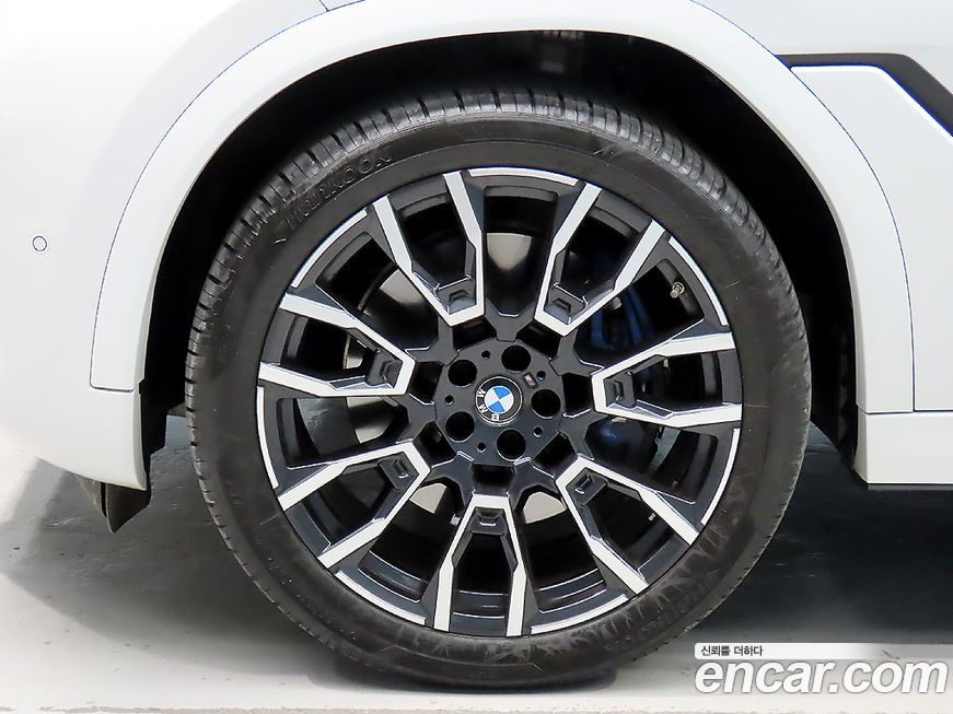 BMW X6 xDrive40i M Sport, 2024