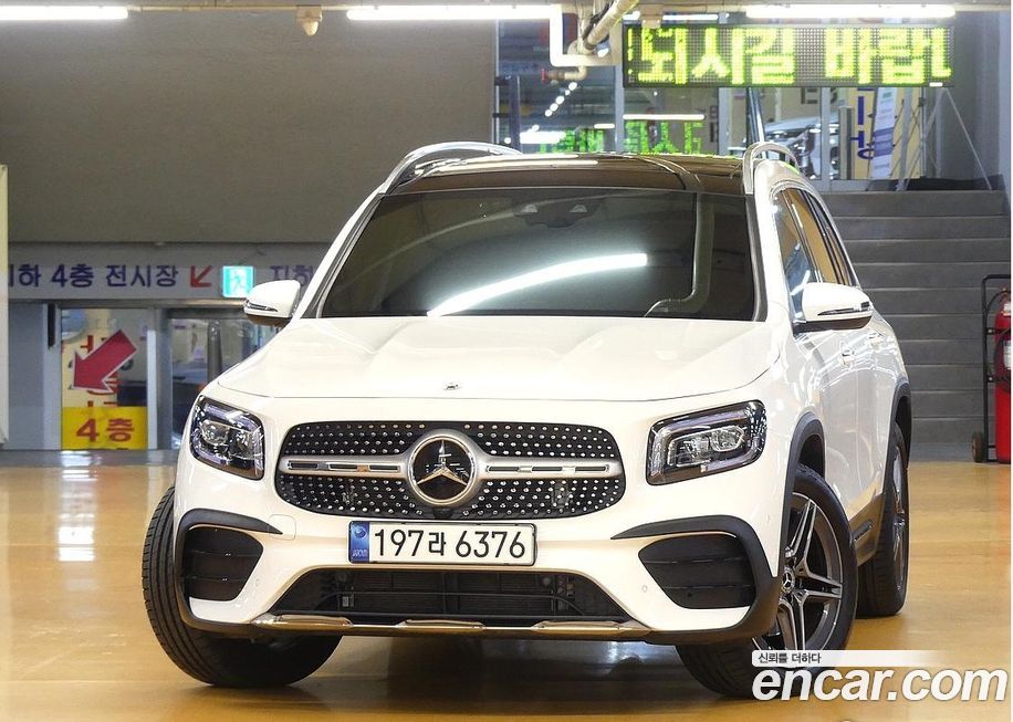 Mercedes-Benz GLB-Class GLB250 4MATIC, 2023