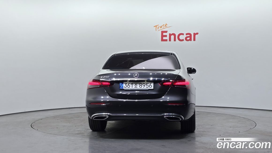 Mercedes-Benz E-Class E250 Avantgarde, 2022