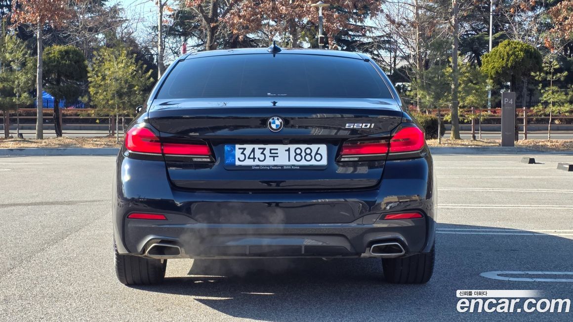 BMW 5-Series 520i M Sport, 2023