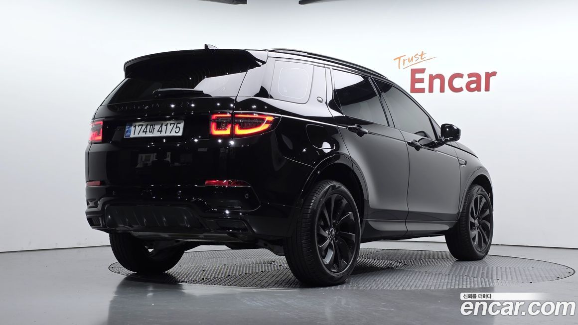 Land Rover Discovery Sport P250 Dynamic SE, 2024