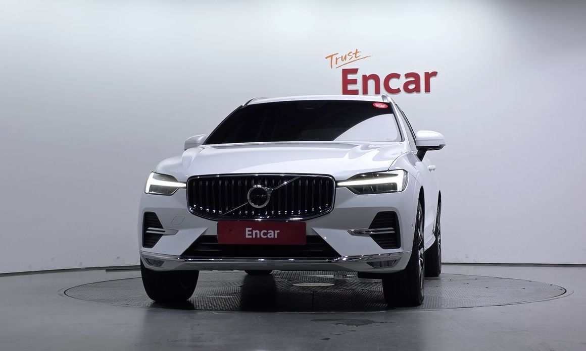 Volvo XC60 B6 Ultimate Bright, 2024