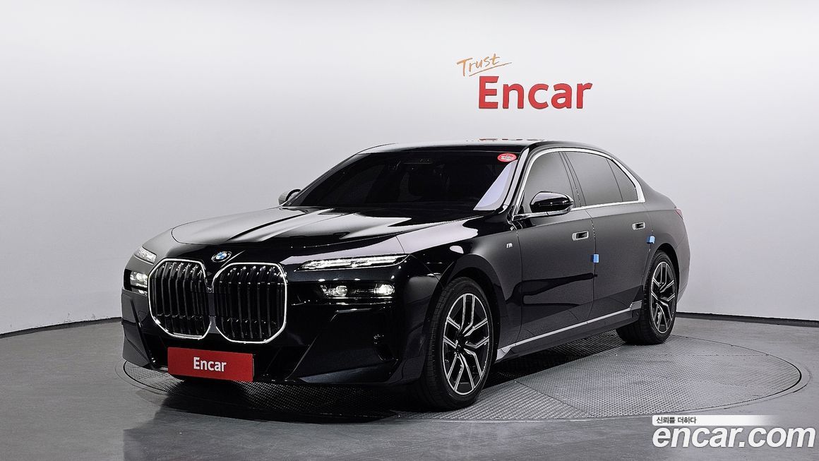 BMW 7-Series 740i xDrive M Sport, 2025