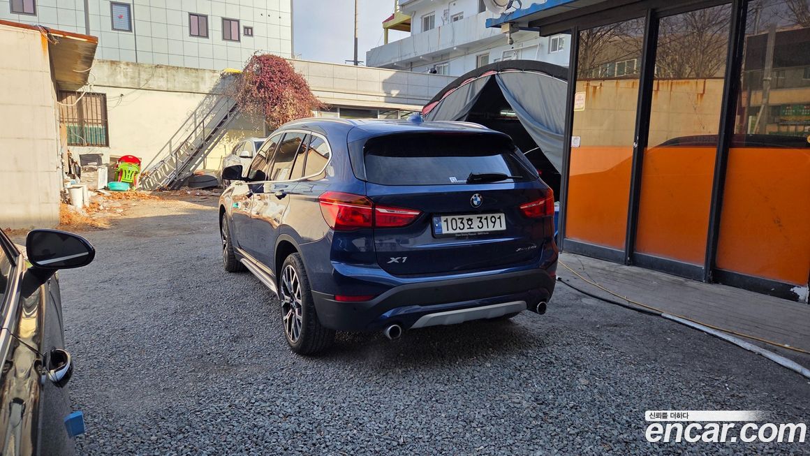 BMW X1 xDrive 20i xLine, 2022