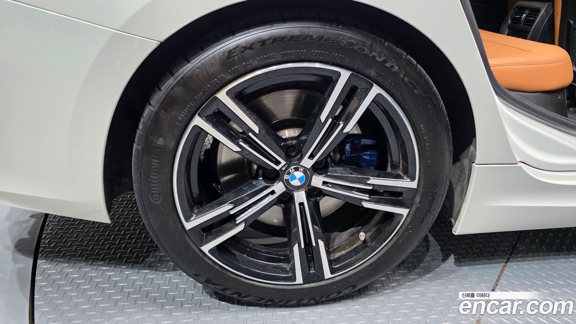 BMW 3-Series 320i Touring M Sports, 2023
