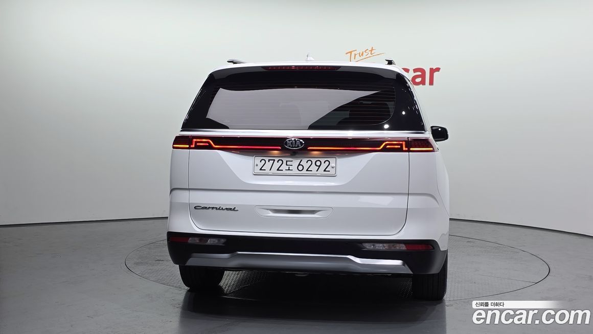 Kia Carnival 9-Seater Noblesse, 2021