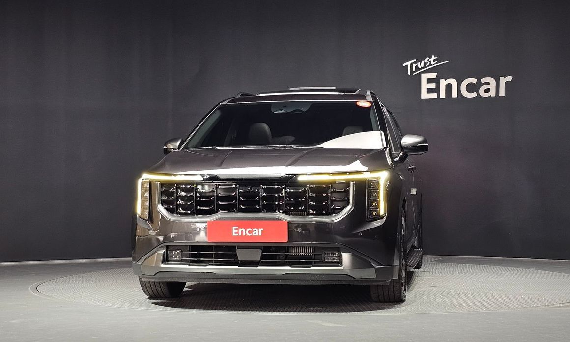 Kia Carnival 9-Seater Gravity, 2024