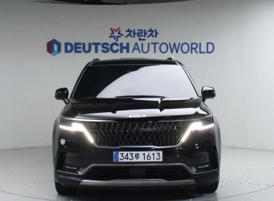 Kia Carnival 9-Seater Signature, 2023