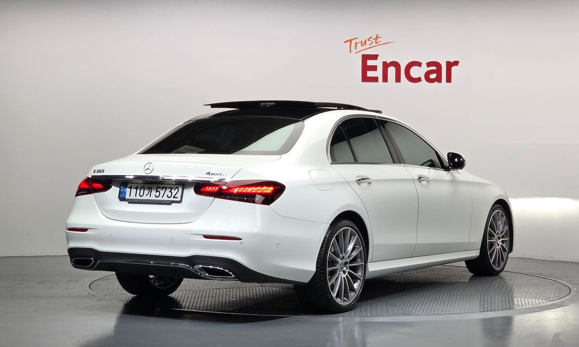 Mercedes-Benz E-Class E350 4MATIC AMG Line, 2022