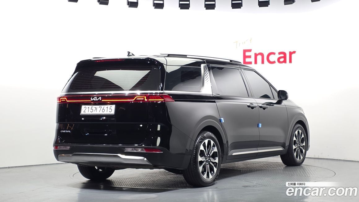 Kia Carnival 7-Seater Signature, 2023
