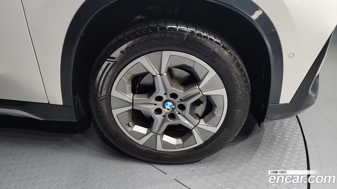 BMW X1 xDrive 20i xLine, 2024