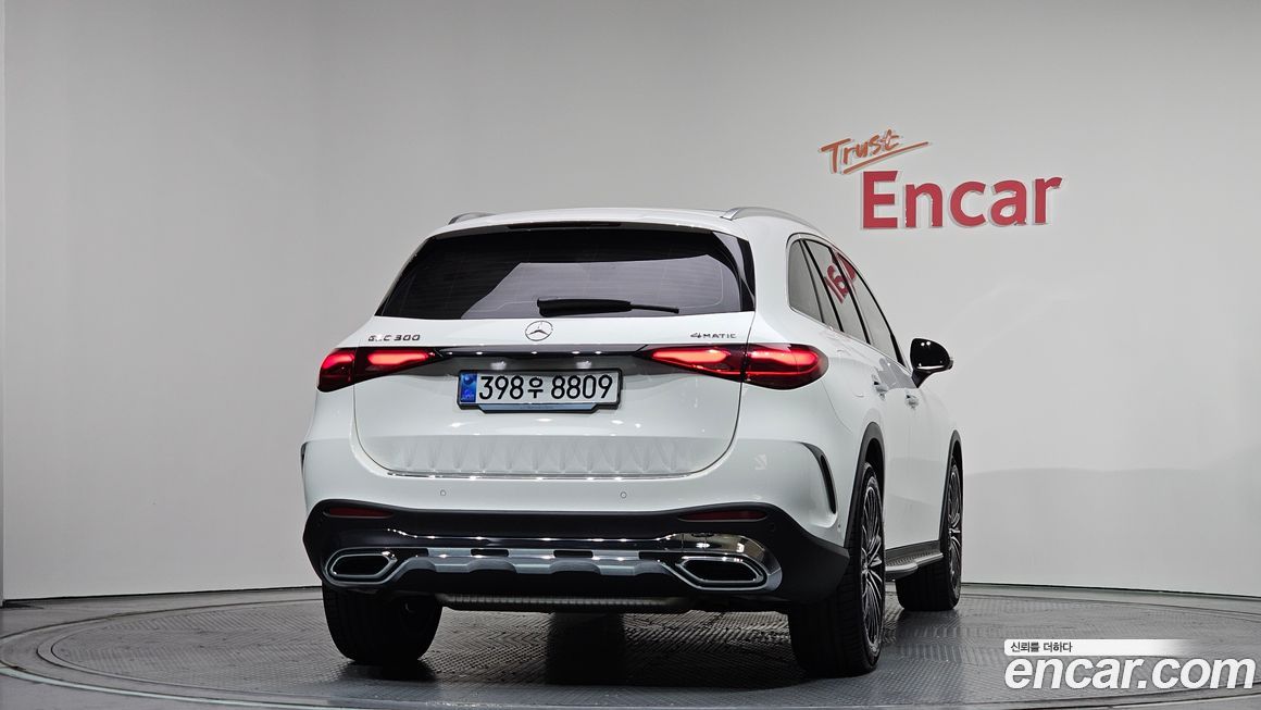 Mercedes-Benz GLC-Class GLC300 4MATIC AMG Line, 2025