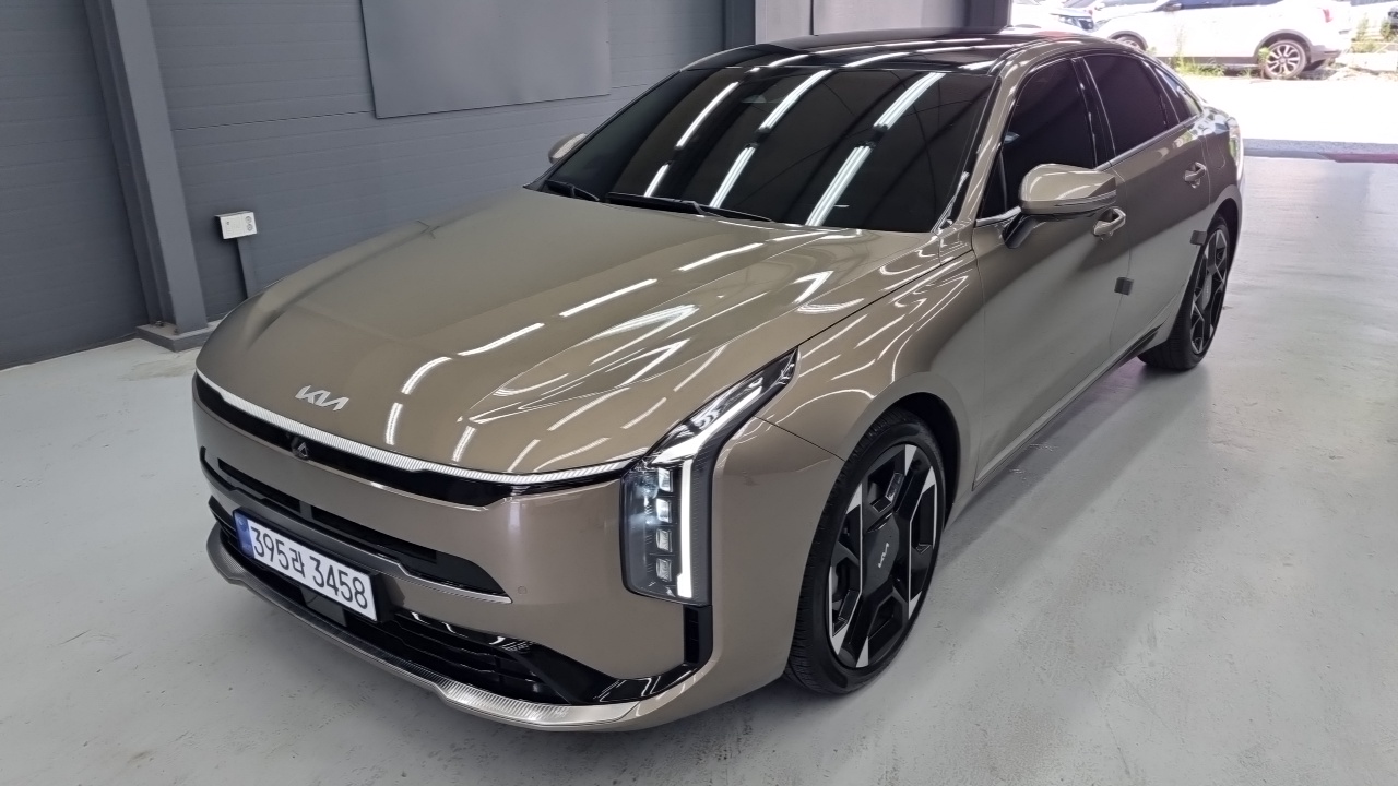 Kia K8 2.5 Gasoline 2WD, 2025
