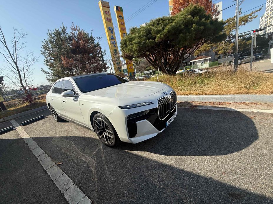 BMW 7-Series 740d xDrive M Sport, 2025