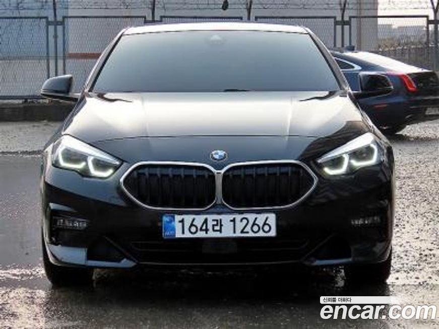 BMW 2-Series 220i Sport, 2024