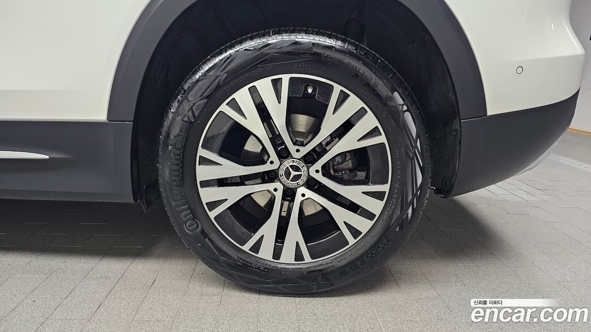 Mercedes-Benz GLB-Class GLB200 d, 2024