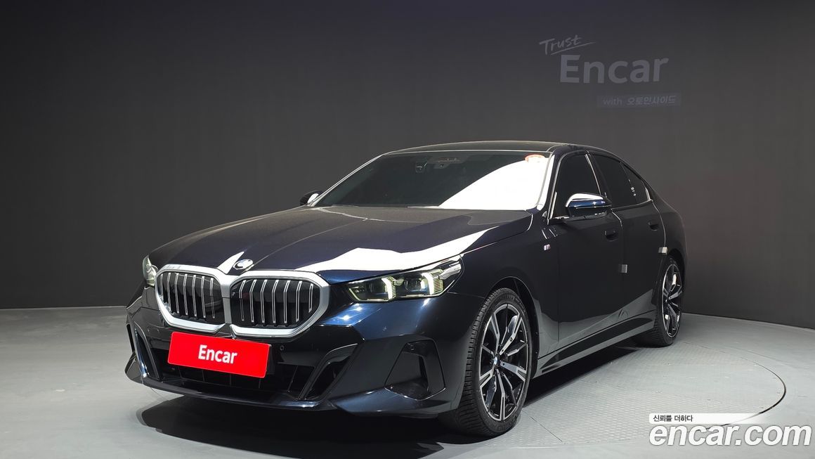 BMW 5-Series 530i xDrive M Sport, 2024