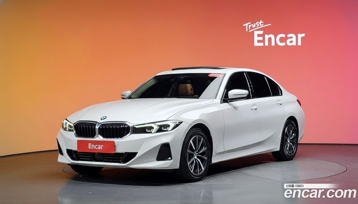 BMW 3-Series 320i, 2023