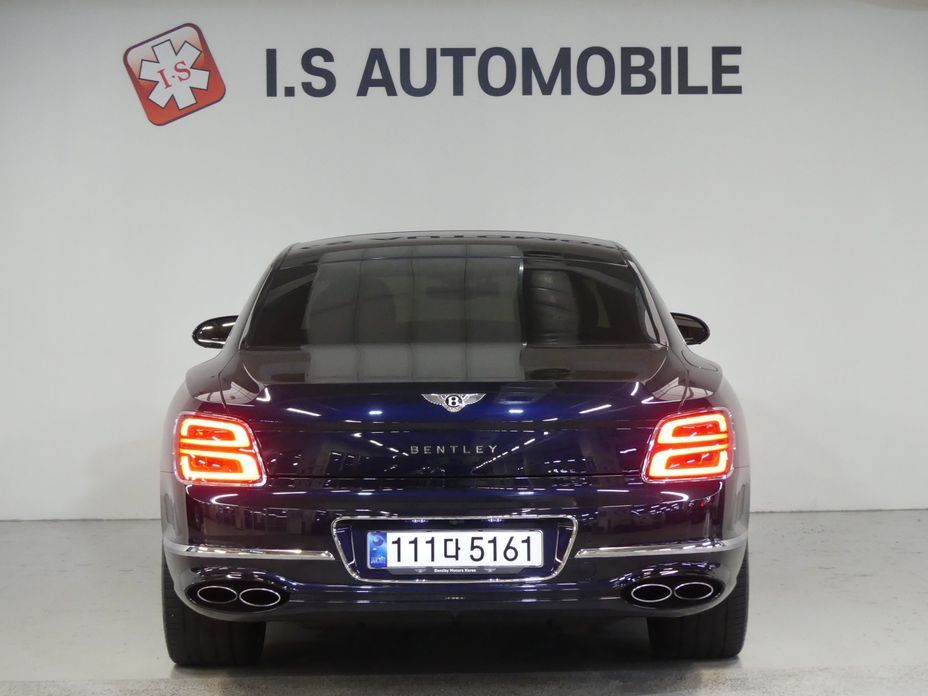 Bentley Flying Spur 4.0 Azure, 2023