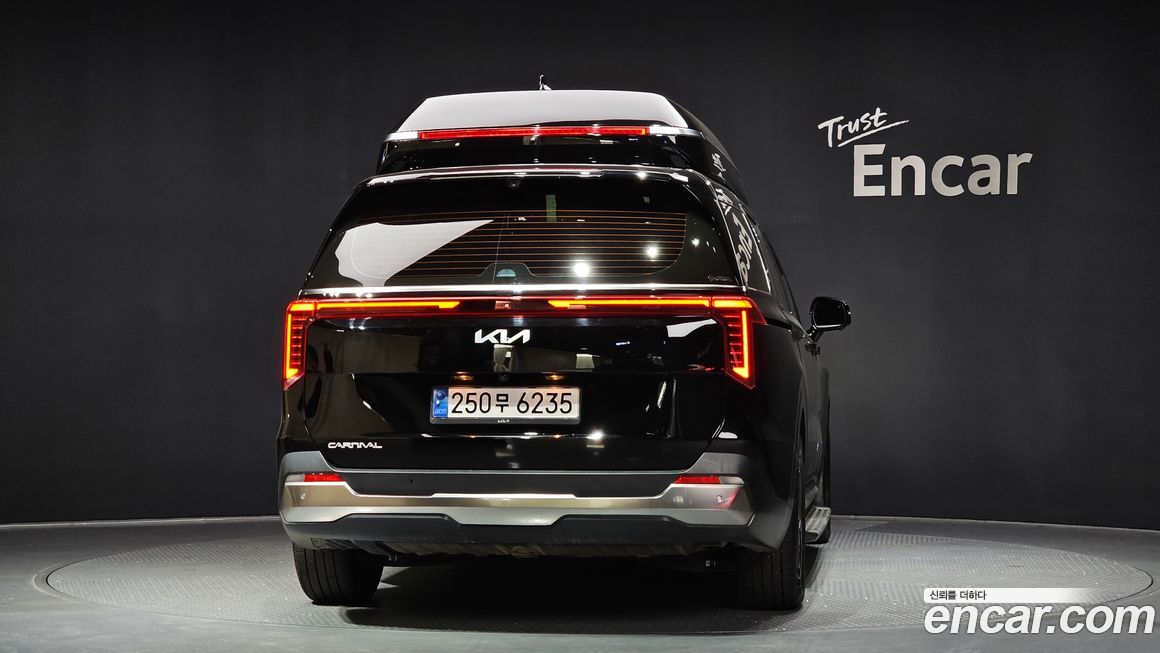 Kia Carnival 9-Seater Hi Limousine, 2024