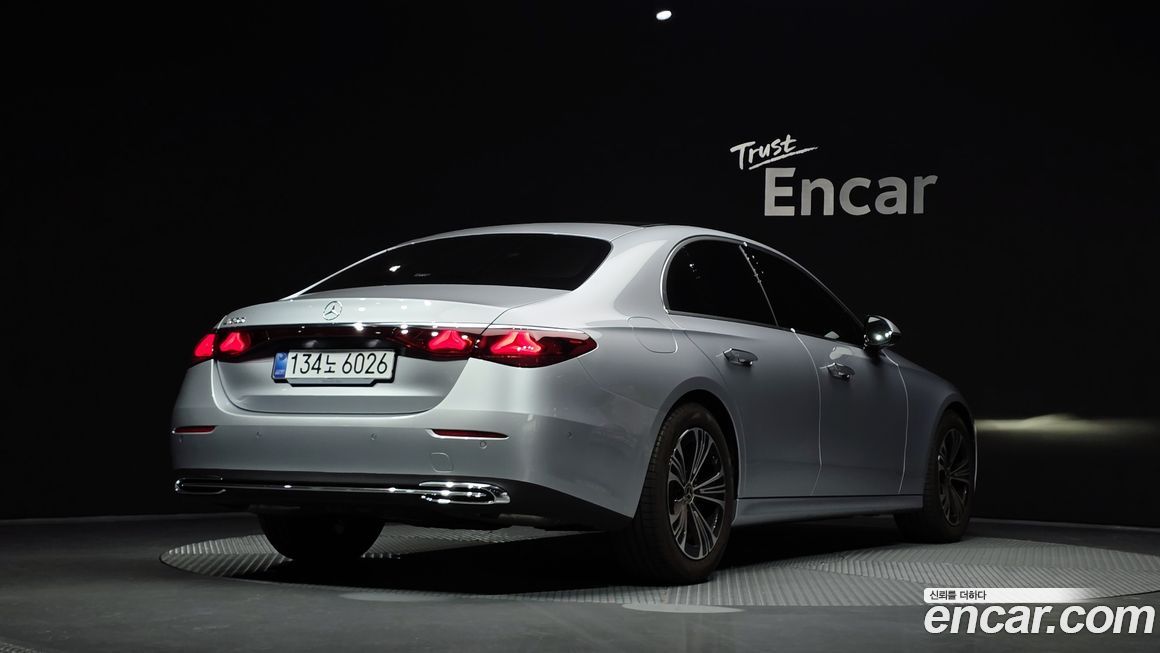 Mercedes-Benz E-Class E200 Avantgarde, 2025