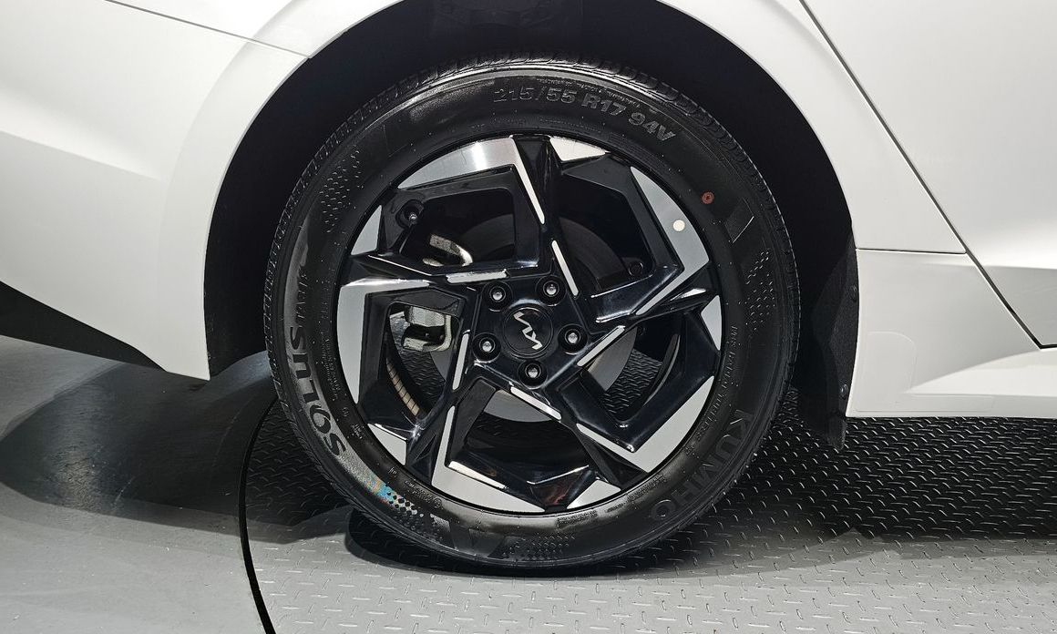 Kia K5 2.0, 2025