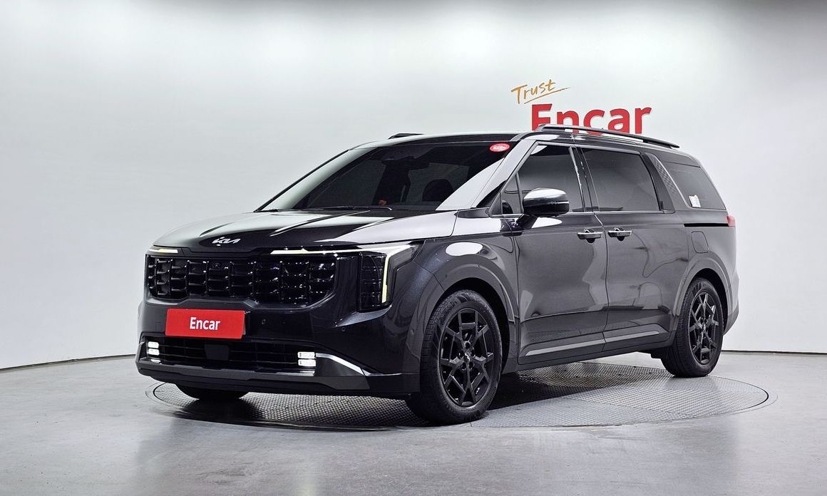 Kia Carnival 9-Seater Gravity, 2025
